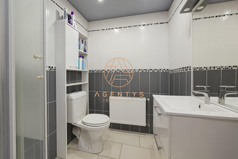 Maison - 80 m² - 4 pièces