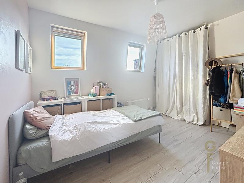 Maison - 210 m² - 6 pièces