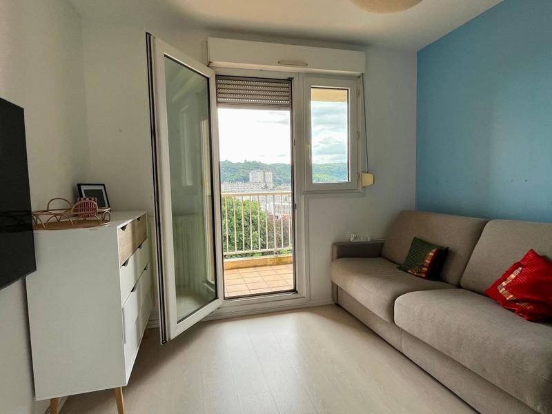 Appartement - 118 m² - 6 pièces