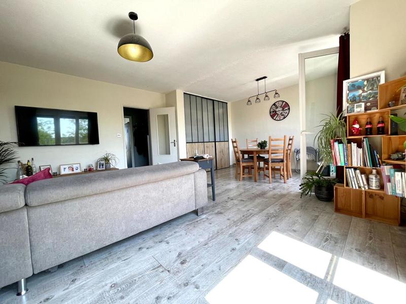 Appartement - 70 m² - 3 pièces