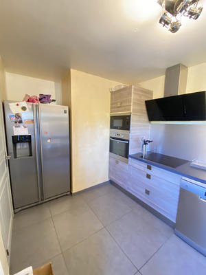 Appartement - 90 m² - 3 pièces