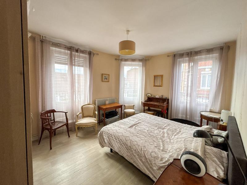 Maison - 190 m² - 6 pièces