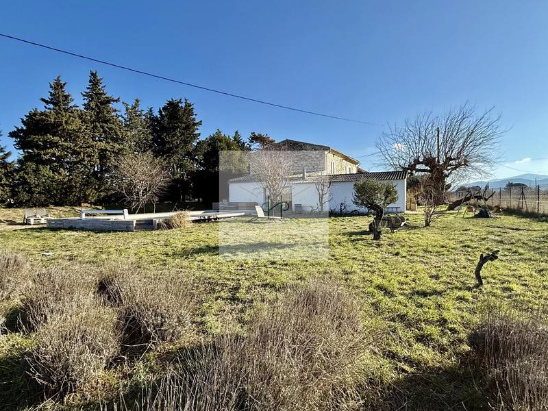 Maison - 257 m² - 8 pièces