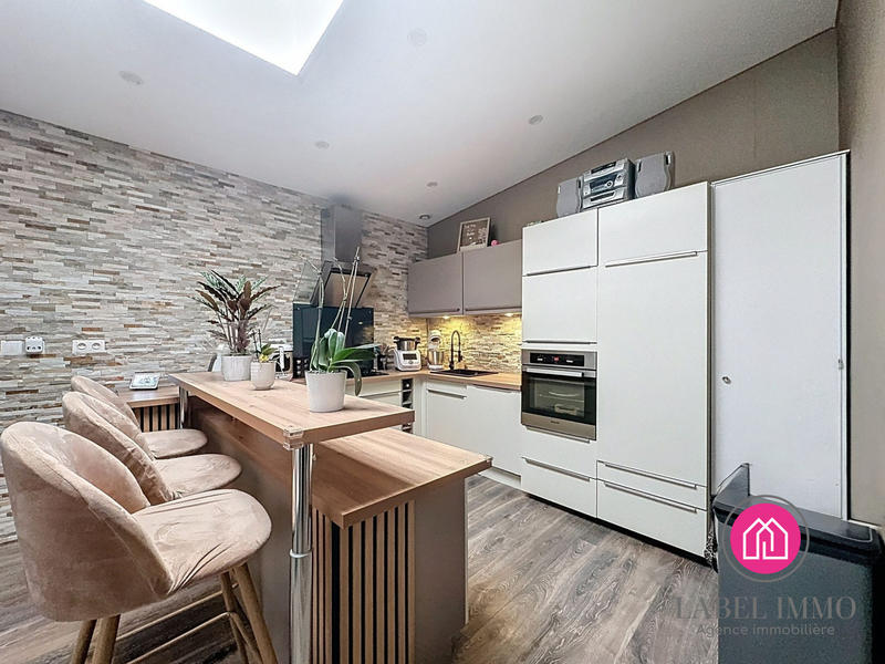 Maison - 140 m² - 7 pièces