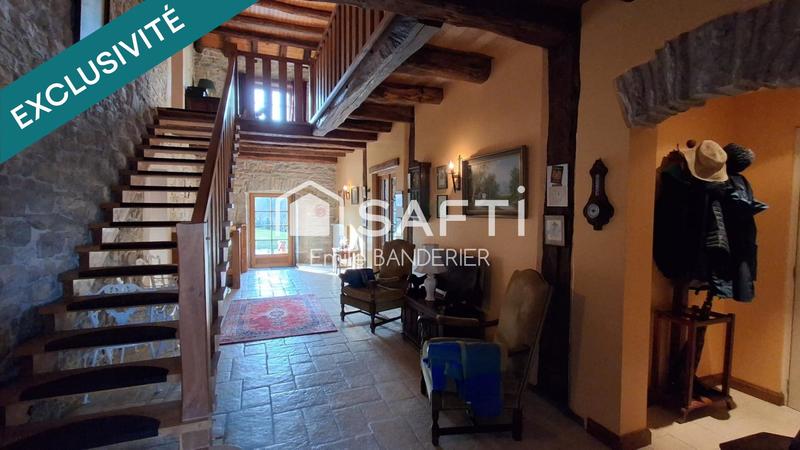 Maison - 234 m² - 6 pièces