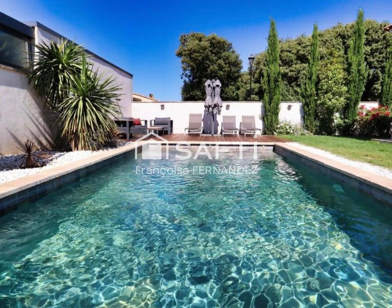 Maison - 205 m² - 8 pièces