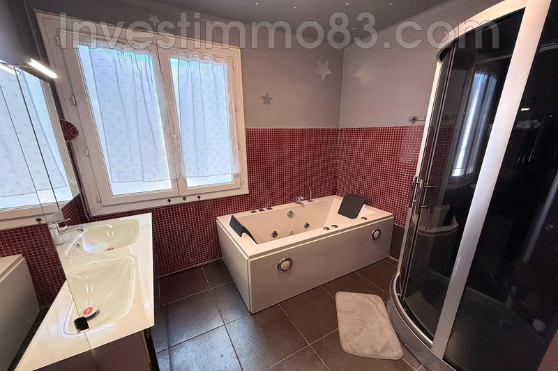 Maison - 125 m² - 4 pièces