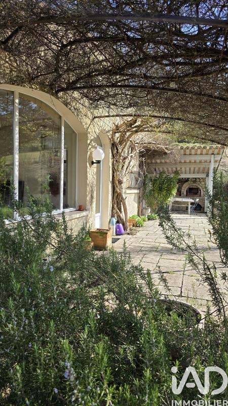 Maison - 158 m² - 8 pièces