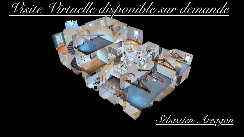 Maison - 460 m² - 14 pièces