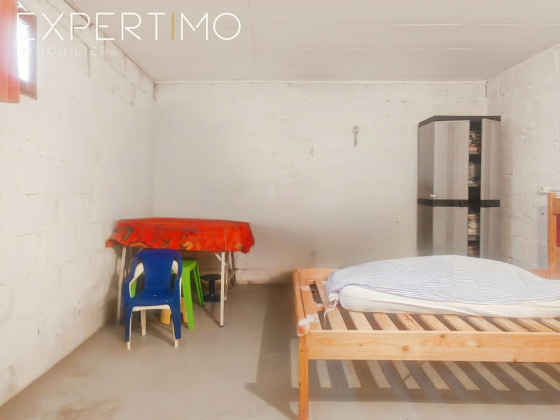 Maison - 93 m² - 4 pièces