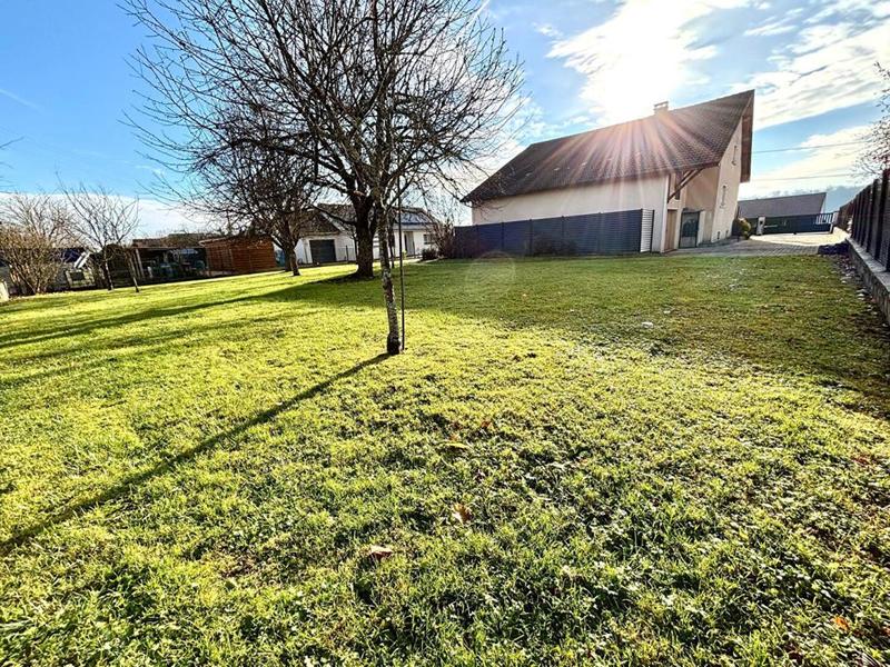 Maison - 93 m² - 4 pièces