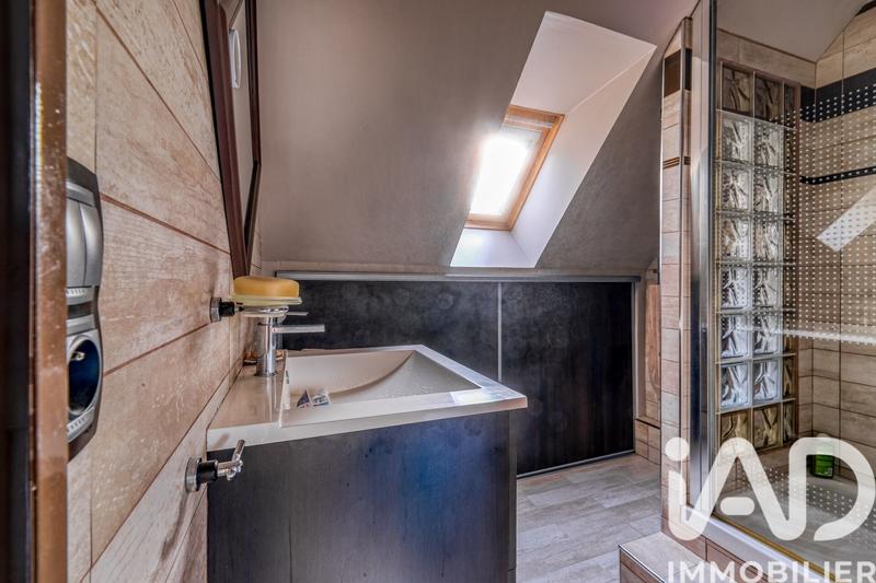 Maison - 162 m² - 8 pièces