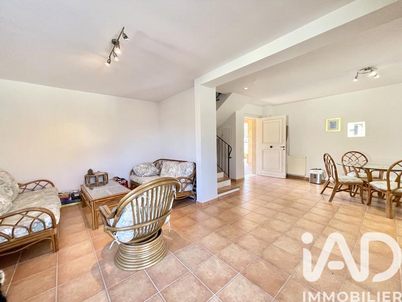 Maison - 433 m² - 16 pièces