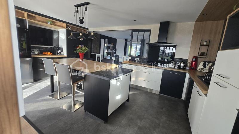 Maison - 149 m² - 6 pièces