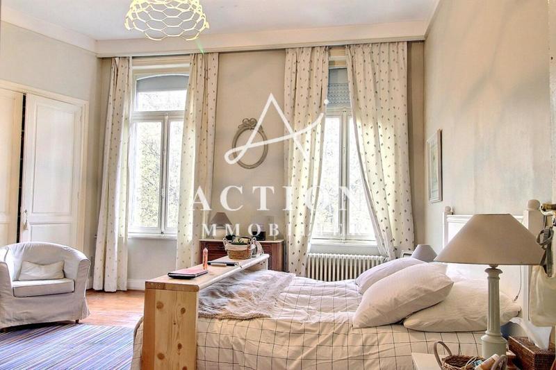 Appartement - 183 m² - 5 pièces