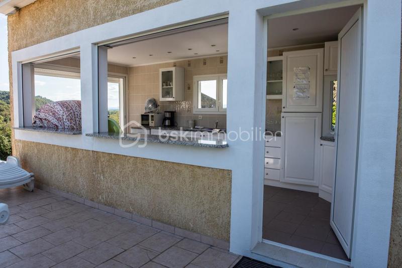 Propriété - 340 m² - 16 pièces