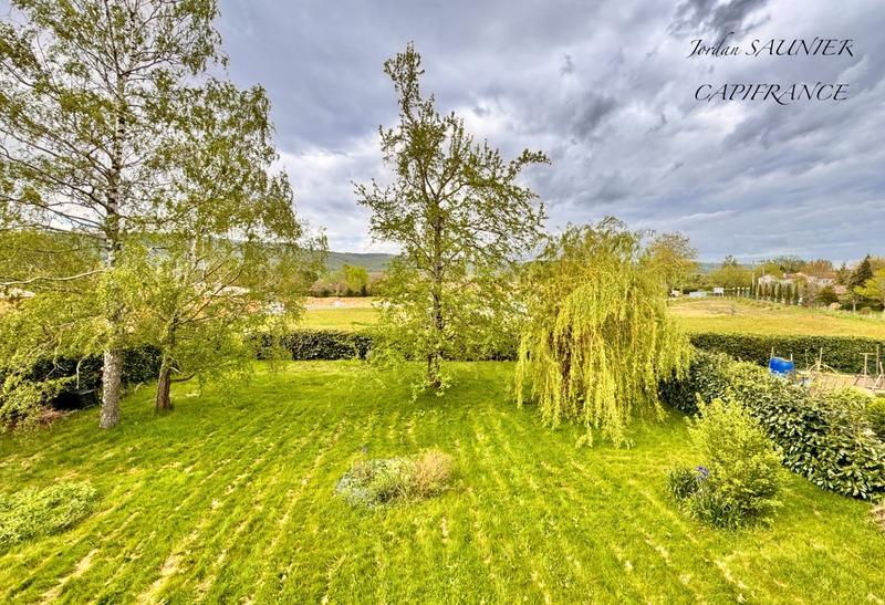 Maison - 200 m² - 6 pièces