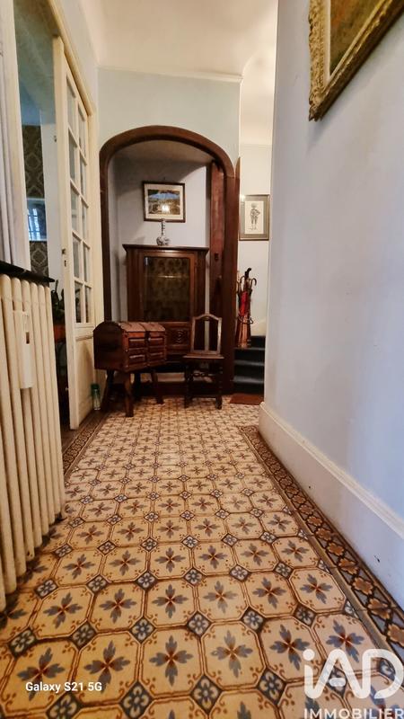 Maison de maîtres - 235 m² - 9 pièces