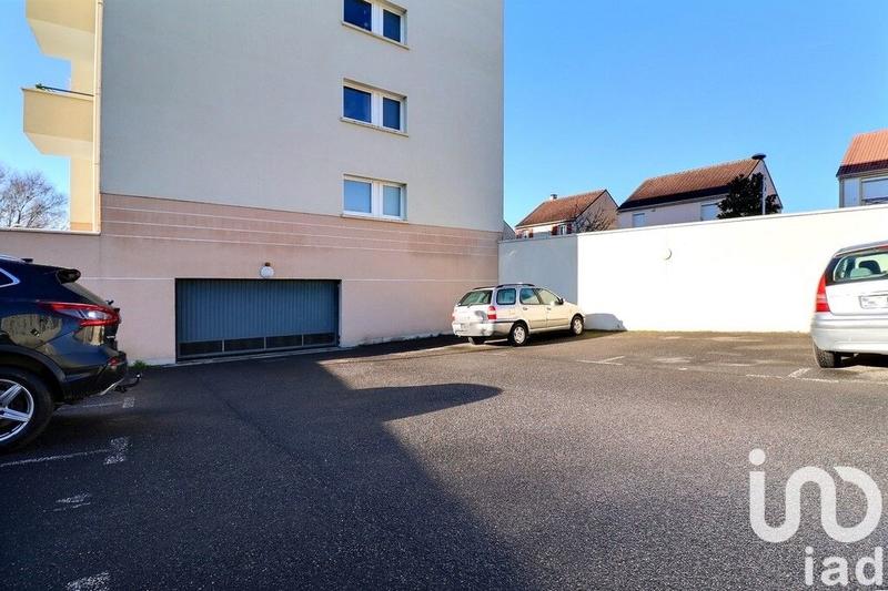 Parking - 12 m²
