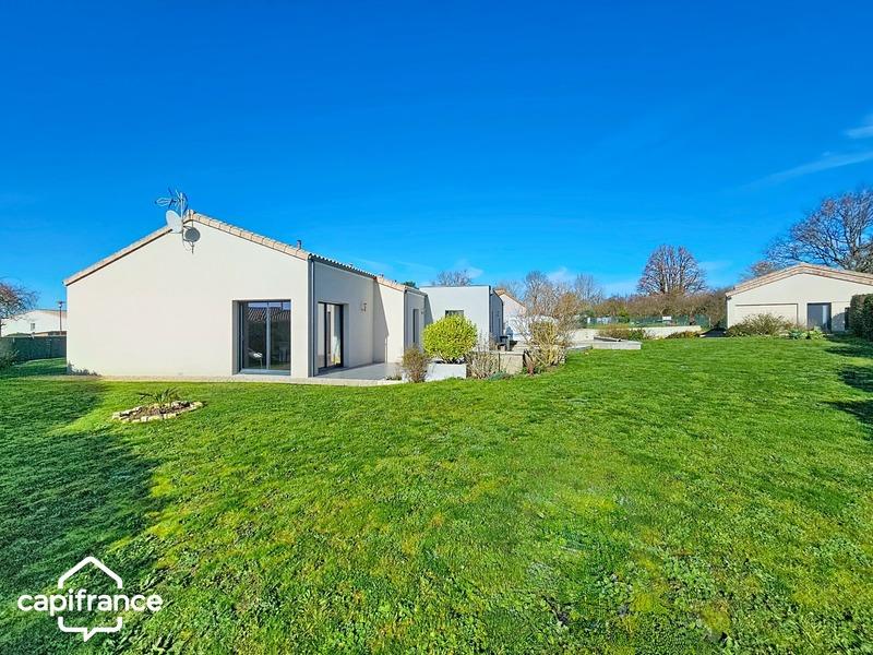 Maison - 121 m² - 6 pièces