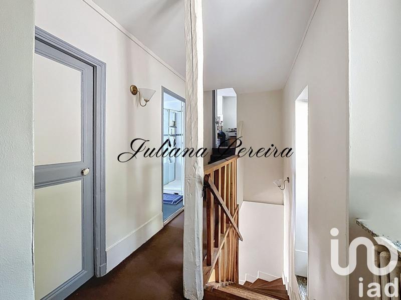 Maison - 216 m² - 9 pièces