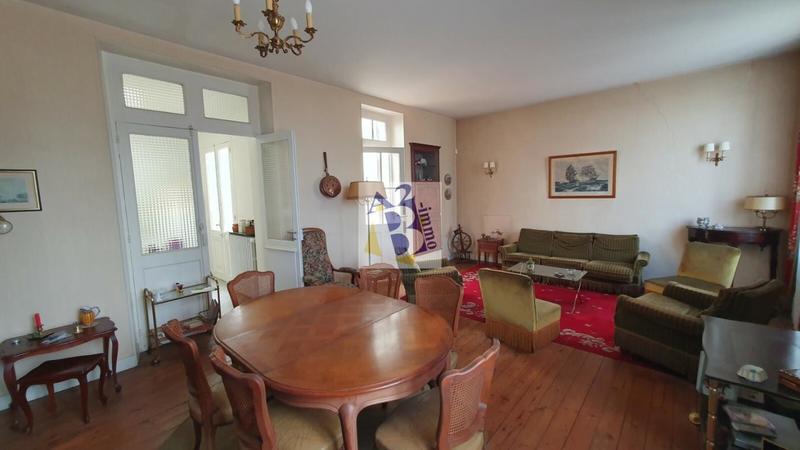 Maison de ville - 112 m² - 6 pièces