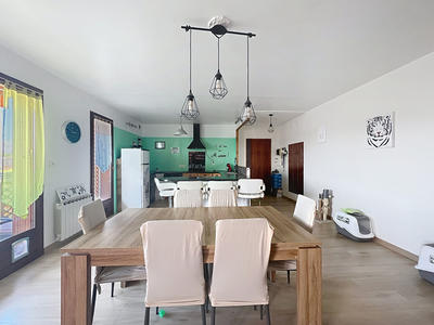 Appartement - 79 m² - 3 pièces