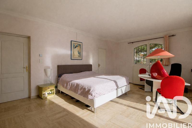 Maison - 180 m² - 4 pièces