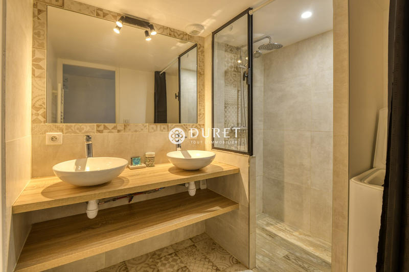 Maison ancienne - 331 m² - 11 pièces