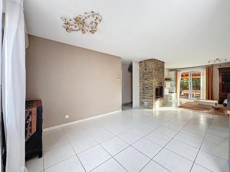 Maison - 102 m² - 4 pièces