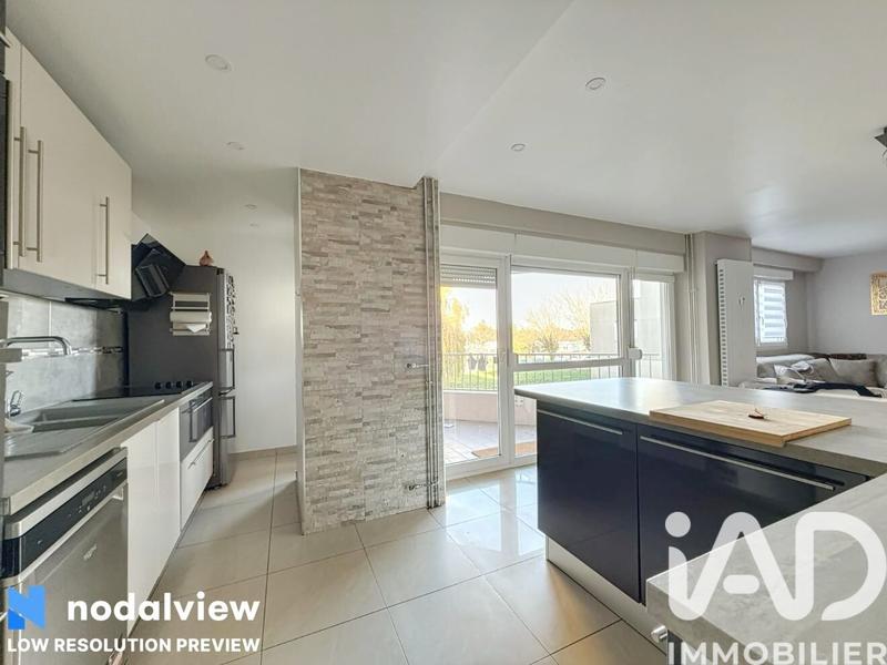 Appartement - 100 m² - 4 pièces