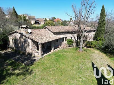 Maison - 193 m² - 7 pièces