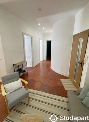 Chambre - 11 m² - 1 pièce