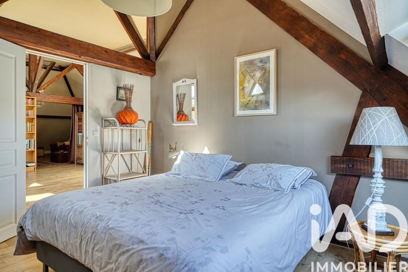 Maison - 200 m² - 8 pièces