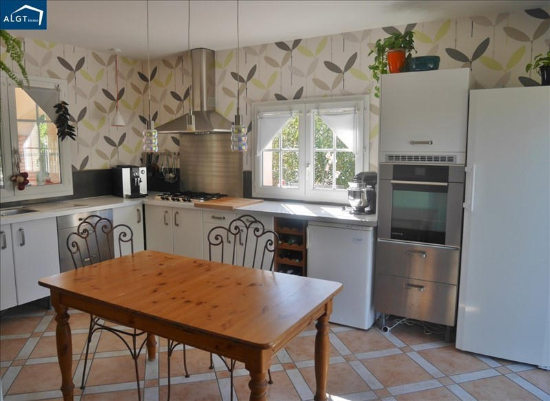 Villa - 185 m² - 6 pièces