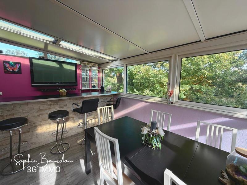 Maison - 131 m² - 6 pièces