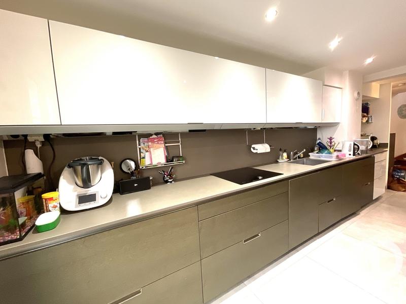 Appartement - 115 m² - 5 pièces