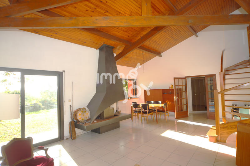 Maison - 135 m² - 5 pièces