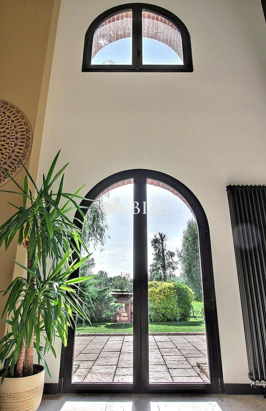 Maison - 272 m² - 7 pièces