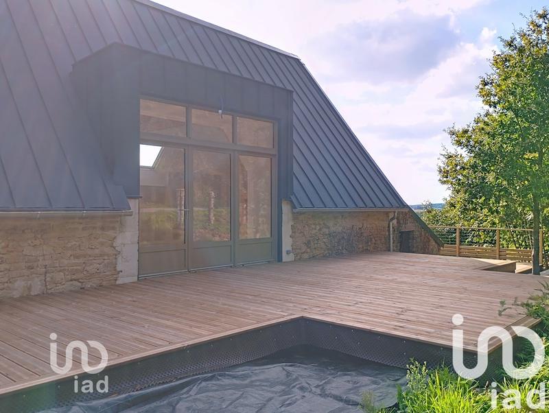 Maison - 210 m² - 7 pièces