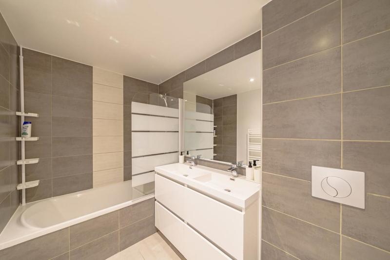 Appartement - 100 m² - 4 pièces