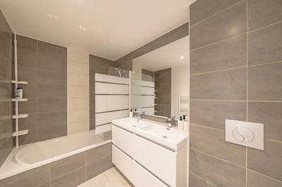 Appartement - 100 m² - 4 pièces