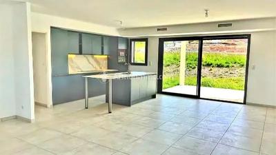 Maison - 113 m² - 6 pièces