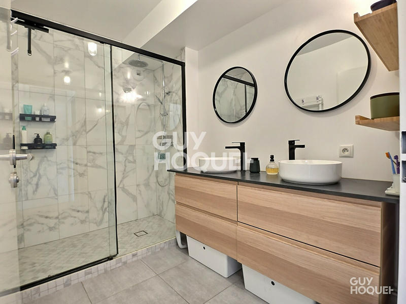 Appartement - 83 m² - 4 pièces