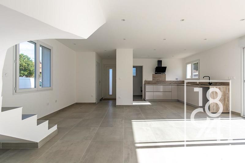 Maison - 101 m² - 4 pièces