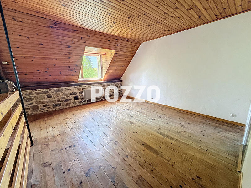 Maison - 330 m² - 16 pièces