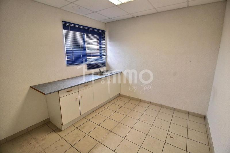 Local commercial - 891 m²