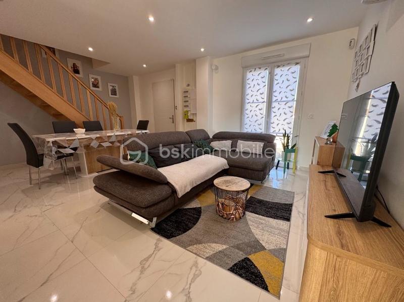 Maison traditionnelle - 90 m² - 5 pièces