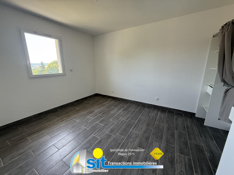 Maison - 104 m² - 5 pièces