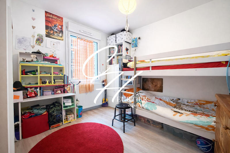 Appartement - 85 m² - 4 pièces